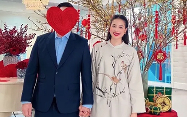 Vợ chồng Phạm Hương lộ dấu hiệu lạ?