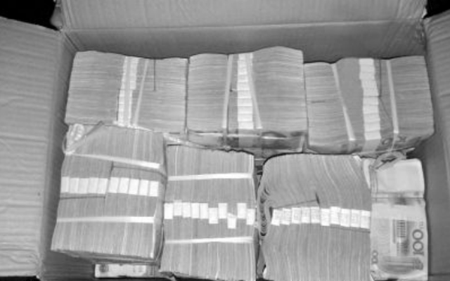 Tịch thu hơn 23 tỷ đồng tiền mặt trong một căn hộ 3 phòng ngủ cho thuê