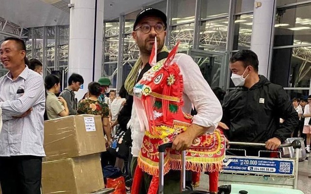 Khách Tây mang theo ngựa vàng mã về nước sau 2 năm giờ ra sao? Bất ngờ với những bức ảnh được anh chia sẻ