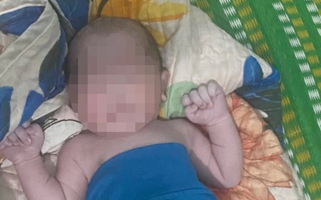 Bé trai sơ sinh bị bỏ rơi cạnh bãi rác gần khu công nghiệp