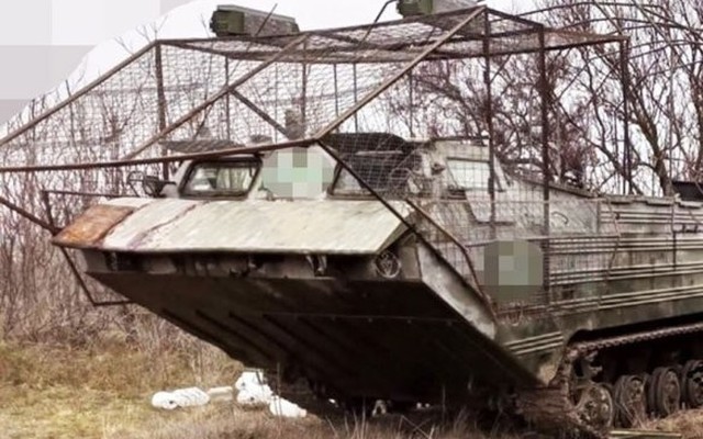 Thiết giáp đổ bộ PTS-2 mang 'vỉ nướng' và hệ thống tác chiến điện tử