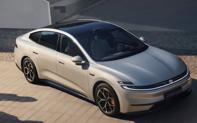 Hãng xe xây nhà máy tại Việt Nam vừa ra mắt mẫu xe điện đi 2.120 km: Sạc nhanh chỉ trong 12 phút, giá khởi điểm hơn 400 triệu đồng