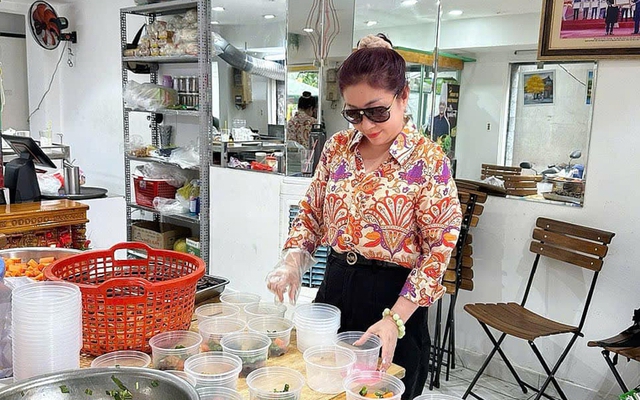 Nữ nghệ sĩ 3 lần đổ vỡ hôn nhân, từng uống thuốc tự tử: U60 sống chậm sau hàng chục lần lên bàn mổ