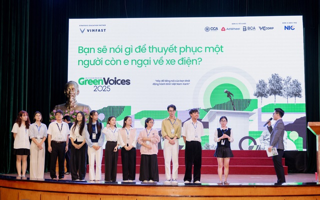 Lan tỏa tiếng nói xanh cùng Green Voices tại điểm trường Học viện Ngân hàng