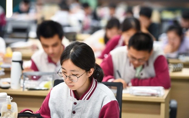 Giáo dục khắc nghiệt có thể giúp Trung Quốc thắng trong cuộc đua AI