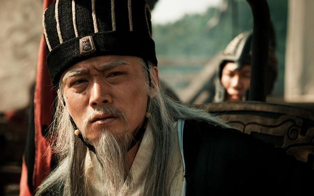 Bỏ Tào Tháo và Tôn Quyền, Gia Cát Lượng quyết một lòng chọn phò tá Lưu Bị: Vì sao?