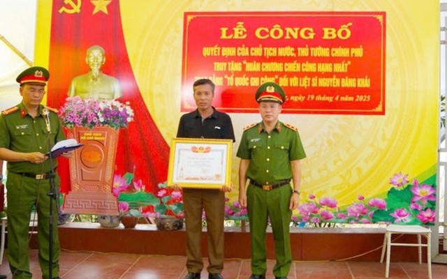 Em gái liệt sĩ Nguyễn Đăng Khải được tuyển dụng vào Công an tỉnh Hưng Yên