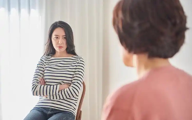 Cụ bà U65 tặng con gái căn nhà 16 tỷ đồng, chưa được 2 tháng dứt khoát kiện con ra tòa: "Tôi có quyền thu hồi tài sản"