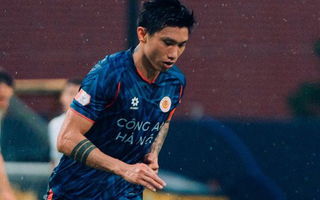 Đoàn Văn Hậu làm đội trưởng