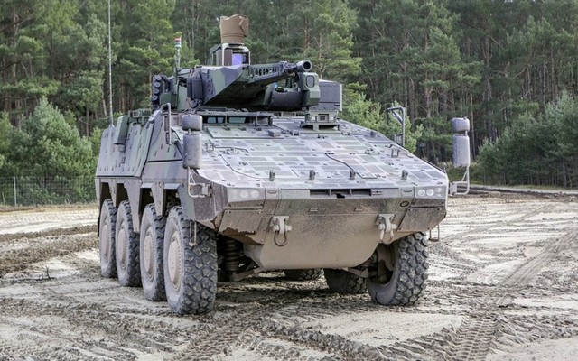 Xe chiến đấu bộ binh bánh lốp Schakal gây choáng với đơn giá 21 triệu euro