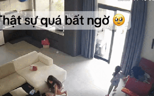 Hơn 4 triệu người thót tim trước giây phút nguy hiểm được hai em nhỏ xử lý nhanh gọn trong tích tắc