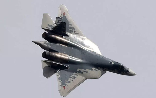 Tiêm kích tàng hình Su-57 của Nga lần đầu xuất hiện ở Trung Đông