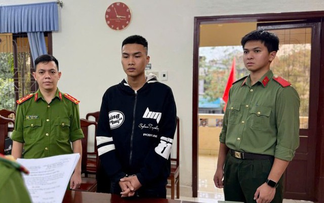 Bắt tài xế Hồ Thúc Minh Tiến sinh năm 2003