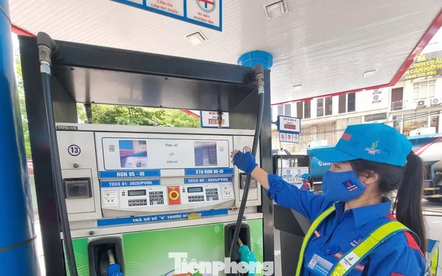 Bán xăng E10 trên toàn quốc từ 1/6/2026