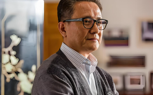 Bố tôi đã 80 nhưng nằng nặc đòi lấy người phụ nữ tai tiếng nhất làng, ngày giỗ mẹ họ khiến chúng tôi "sáng mắt"