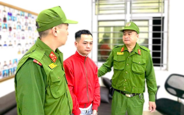 Một đối tượng bị bắt khi vừa xuất hiện ở sân bay