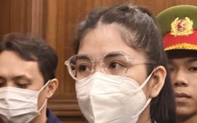 Hằng Du Mục khai quảng cáo kẹo Kera nhưng không kiểm chứng chất lượng