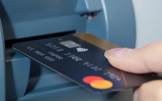 Thông tin quan trọng chủ thẻ tín dụng nên biết trước khi quá muộn