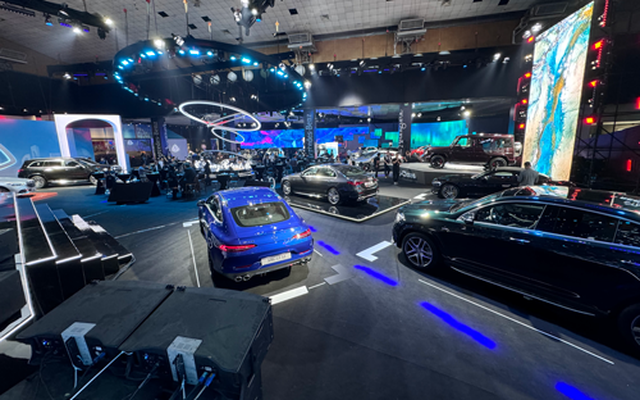 Hãng ô tô đua nhau "ra riêng"