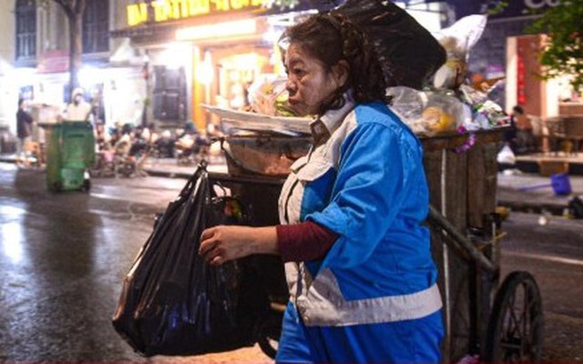 Dân mạng: 'Thiếu văn minh khi gọi công nhân vệ sinh môi trường là Rác ơi'