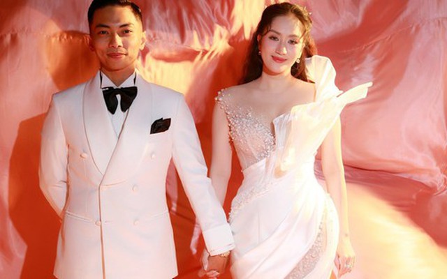 Phan Hiển vinh dự Huân chương Lao động hạng Ba, Khánh Thi có phản ứng gây chú ý