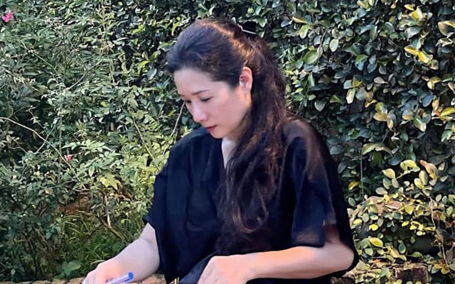 Nữ NSƯT 2 lần đò, chủ nhà vườn vài nghìn m2 ở Hà Nội: Tặng chồng cũ căn nhà ở TP.HCM, U60 có người thương