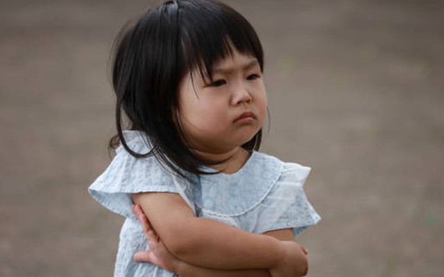 Những người bản tính xấu thường có 8 hành vi này, cha mẹ nhắc con cẩn thận!