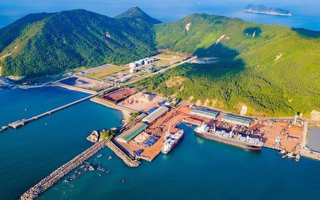 Tỷ phú Phạm Nhật Vượng liên tục rót vốn vào quê nhà: Từ khu công nghiệp, nhà xưởng ô tô điện đến dự án cảng quốc tế gần 8.900 tỷ đồng