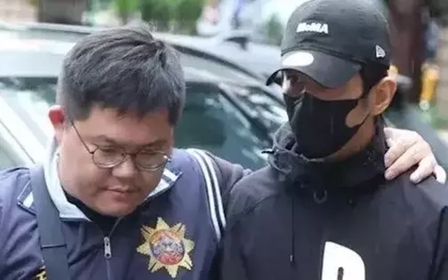 Tình cảnh nhiều nam nghệ sĩ bị bắt