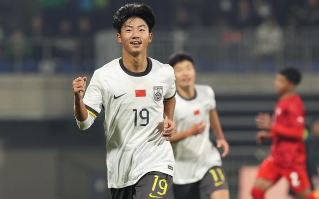 Tuyển Trung Quốc thắng khó tin đội Tây Á, mở toang cánh cửa giành vé dự giải châu lục