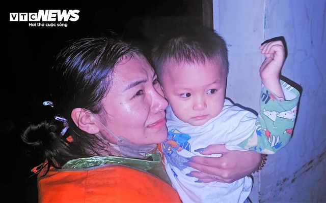 72 giờ sinh tử ở Hòa Thịnh: Những chuyện ám ảnh nơi rốn lũ