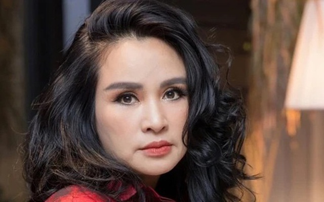 NSND Thanh Lam bị bạn trai ghen tới mức gắn định vị lên người