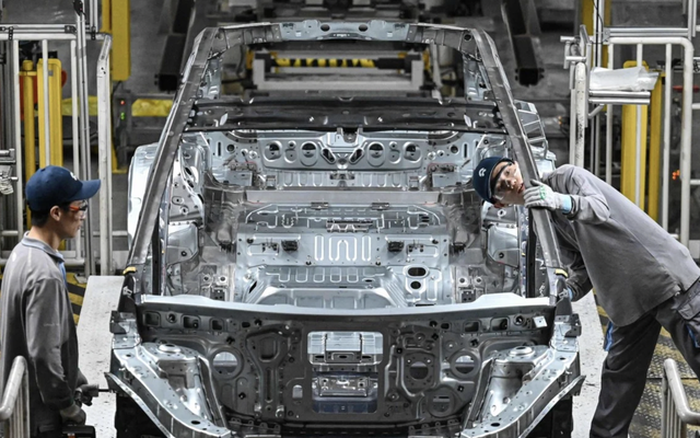 Nóng 1.000°C, lạnh tức thì: Công nghệ biến quá trình vài tiếng xuống còn 1 giây của Trung Quốc đang thay đổi hoàn toàn ngành sản xuất xe điện