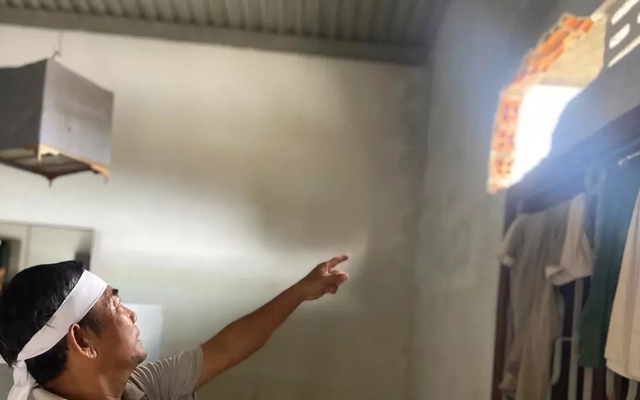 Ký ức kinh hoàng: Đục tường, 50 người bám trên nóc nhà 3 ngày trong lũ lịch sử