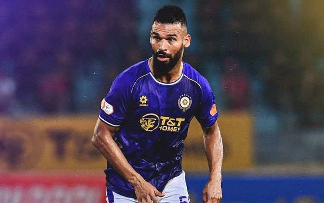 Hà Nội FC chia tay ngoại binh mất giá 7 tỷ đồng sau 3 tháng