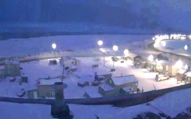 Thị trấn bước vào 65 ngày không có mặt trời trong mùa đông, đến cuối tháng 1/2026 ánh dương mới trở lại