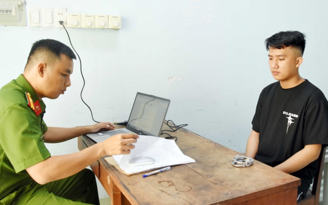 Bắt và khám xét nơi tạm trú của công nhân Nguyễn Trung Tín