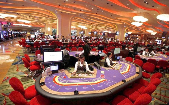 Muốn vào chơi casino, người Việt cần có thu nhập từ 10 triệu đồng
