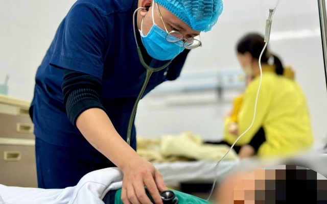 Căn bệnh đang bùng phát khiến người trẻ kiệt sức, trẻ nhỏ nhập viện hàng loạt, biến chứng phổi nhanh