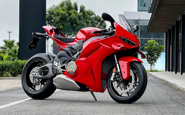 Ducati Panigale V4 - Siêu mô tô Hoàng Kim Khánh và Minh Nhựa sở hữu có bản mới về Việt Nam: Cải tiến khí động học, công nghệ, thiết kế chuẩn MotoGP