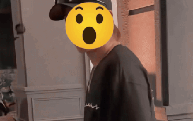 Ca sĩ T. bị cấm diễn toàn quốc làm xét nghiệm ADN, nhận kết quả mà "ú oà ngỡ ngàng"