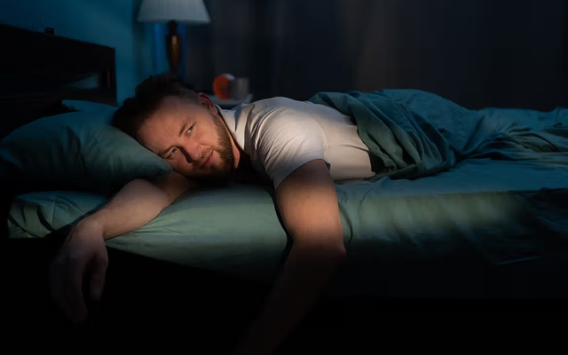 6 thói quen buổi tối có thể ‘bóp nghẹt’ 2 quả thận: Có 1 cũng cần bỏ ngay