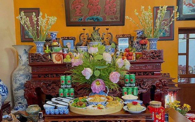5 loại hoa tuyệt đối không cắm trên bàn thờ: "Động" phong thủy, mất lộc tổ tiên