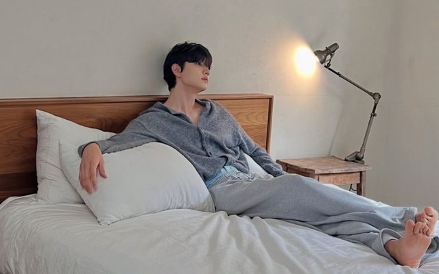 4 việc người thông minh, muốn sống thọ KHÔNG BAO GIỜ làm trước khi đi ngủ nhưng nhiều người tưởng là rất tốt