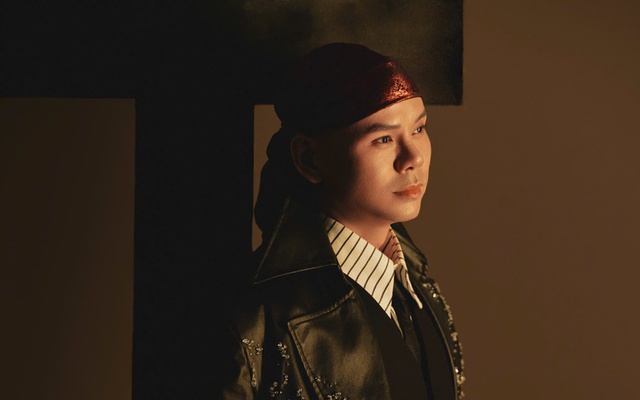 Phan Đinh Tùng làm live show mừng sinh nhật tuổi 50