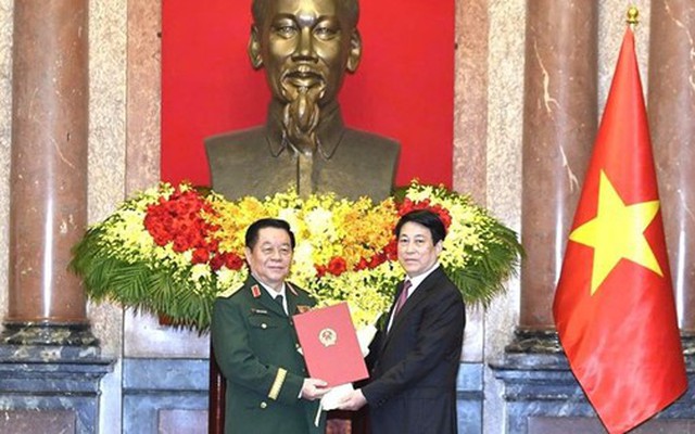 Chủ tịch nước trao quyết định thăng quân hàm 1 Đại tướng, 2 Thượng tướng, bổ nhiệm Chủ nhiệm Tổng cục Chính trị