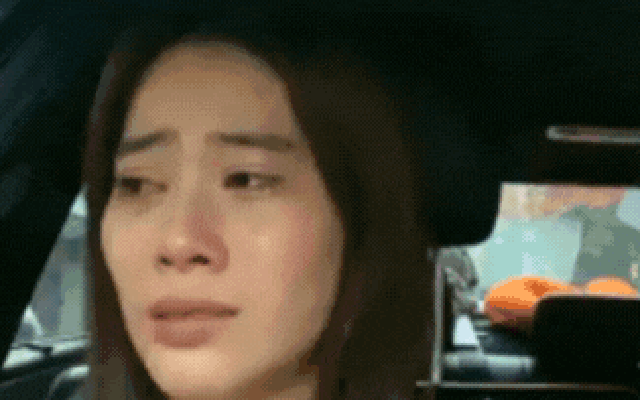 Chuyện gì xảy ra mà Nam Em phải lên xin lỗi, lộ cả mức cát-xê cực thấp?