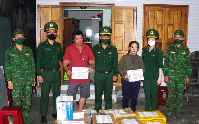 Bắt và khám xét khẩn cấp nơi ở của Hứa Thị Lê