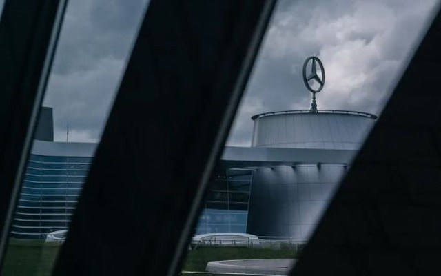 Khủng hoảng chưa từng có với ngành xe hơi: Hàng tỷ euro doanh thu 'bốc hơi' chỉ vì 1 linh kiện giá vài xu, loạt gã khổng lồ mất tự chủ vì thiếu chip