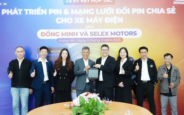 Selex Motors và Đồng Minh Group phát triển 10.000 pin công nghệ cao cho xe máy điện